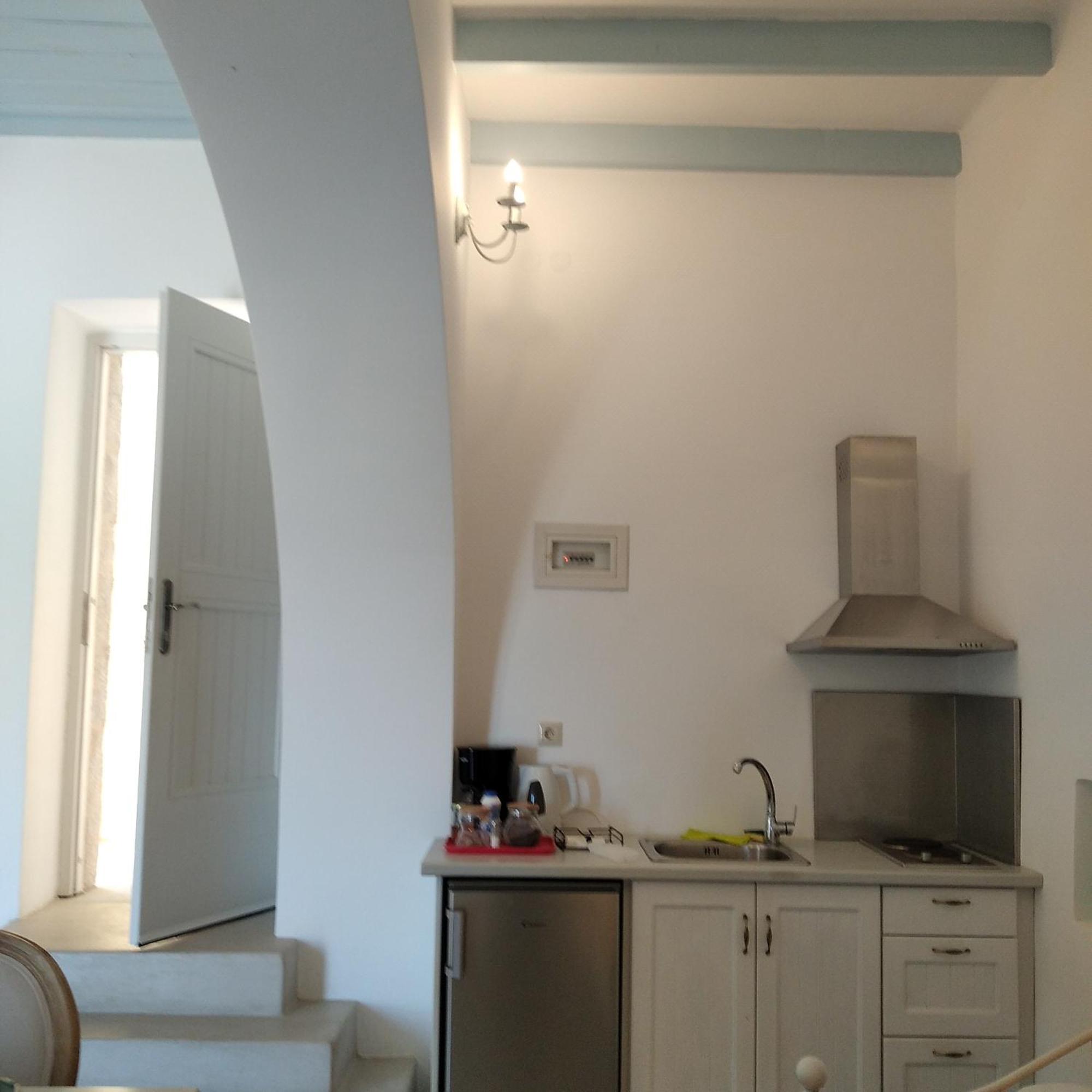 Ampelos Tower Kokkala Стая снимка